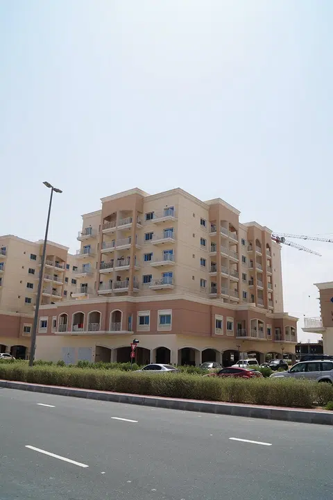 Mazaya 18, Liwan