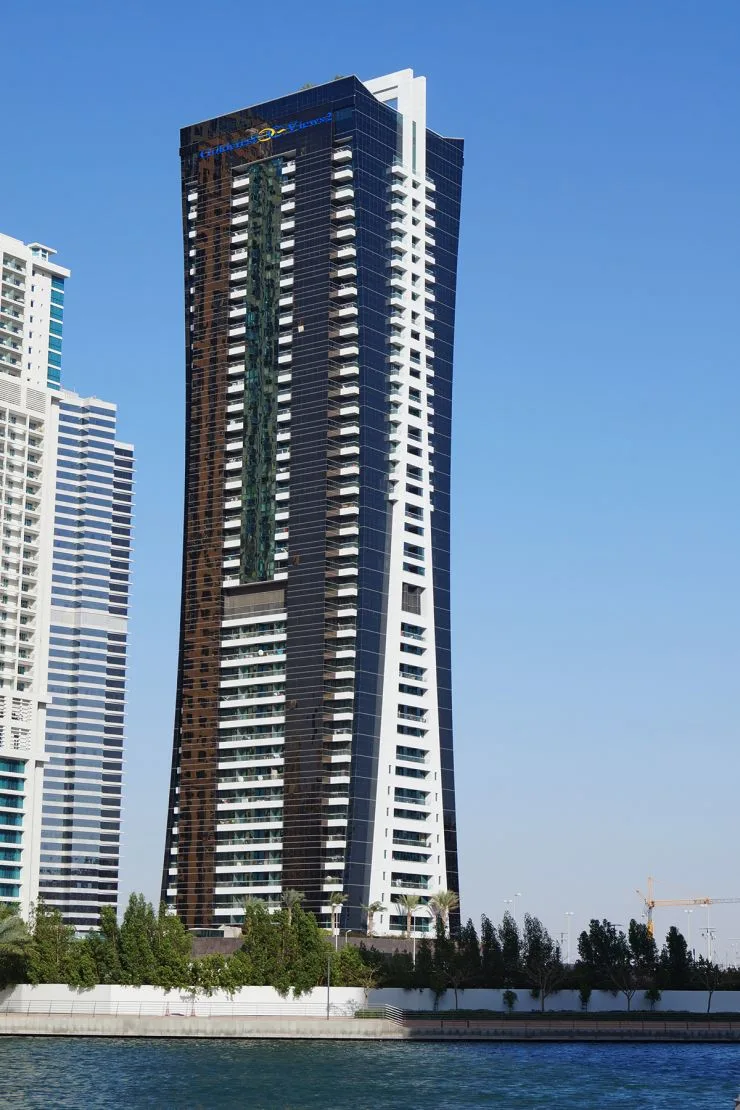 Goldcrest Views 2, JLT