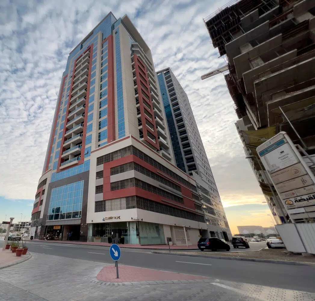 Emerald Tower, JVC