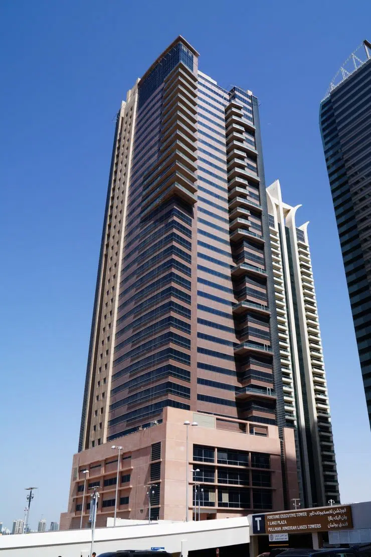 Pullman JLT